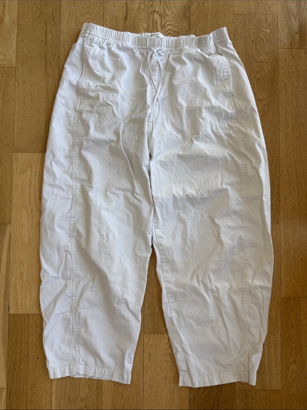 Abercrombie White Pull-On Barrel Pants